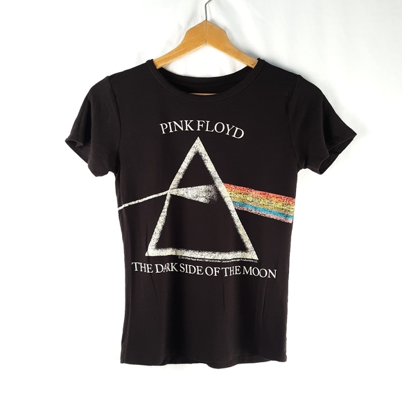 Pink Floyd Tops - 🌟Pink floyd t shirt